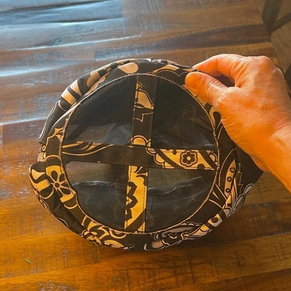 Vera Bradley Black and White Paisley Shower tote - Picture 3 of 7